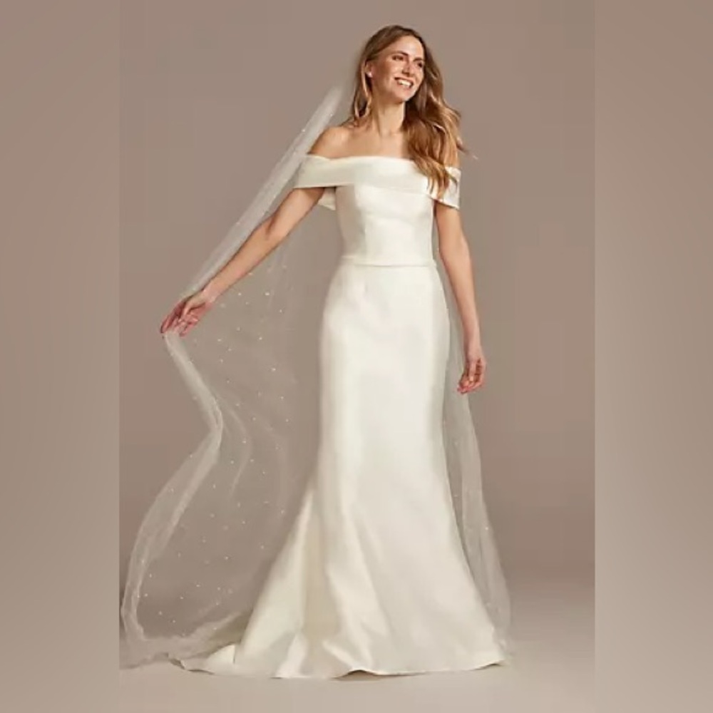 David’s Bridal Scattered Pearl Chapel Length Bride Bridal Veil Train New